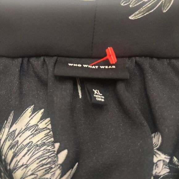 Who What Wear Dark Green & White Floral Silk Blouse | Bow Tie Neck | Size XL - Picture 4 of 5